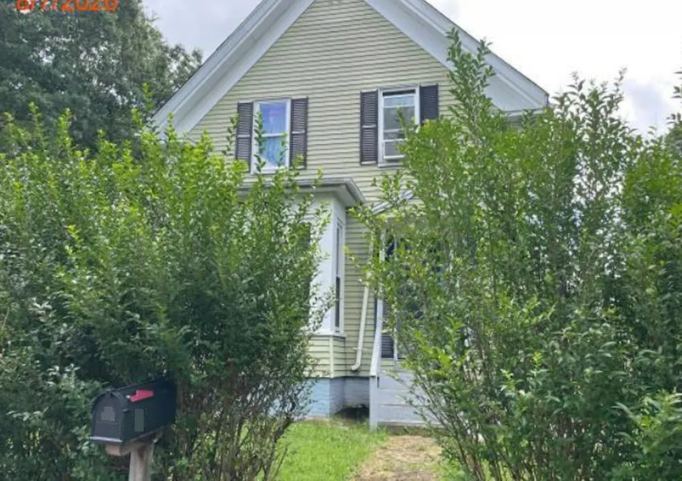 3 Hammond Street Brockton, MA 02302, Plymouth County