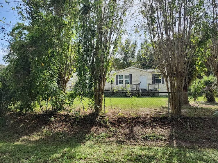 10454 Se130th Ln Ocklawaha, FL 32179, Marion County