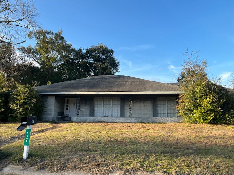 226 Pinewood Cir Gulfport, MS 39507, Harrison County