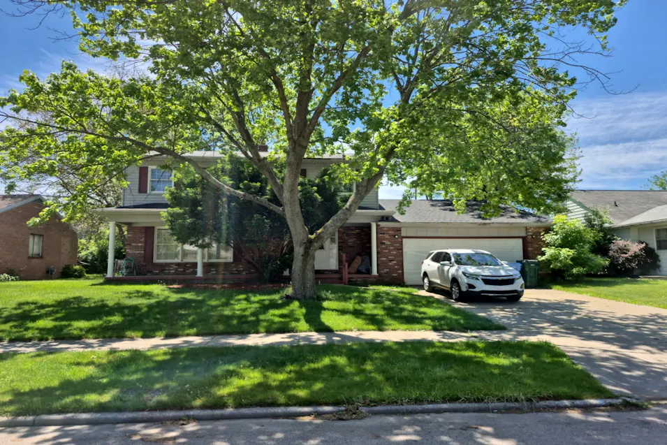 3237 Brisbane Dr Lansing, MI 48911, Ingham County
