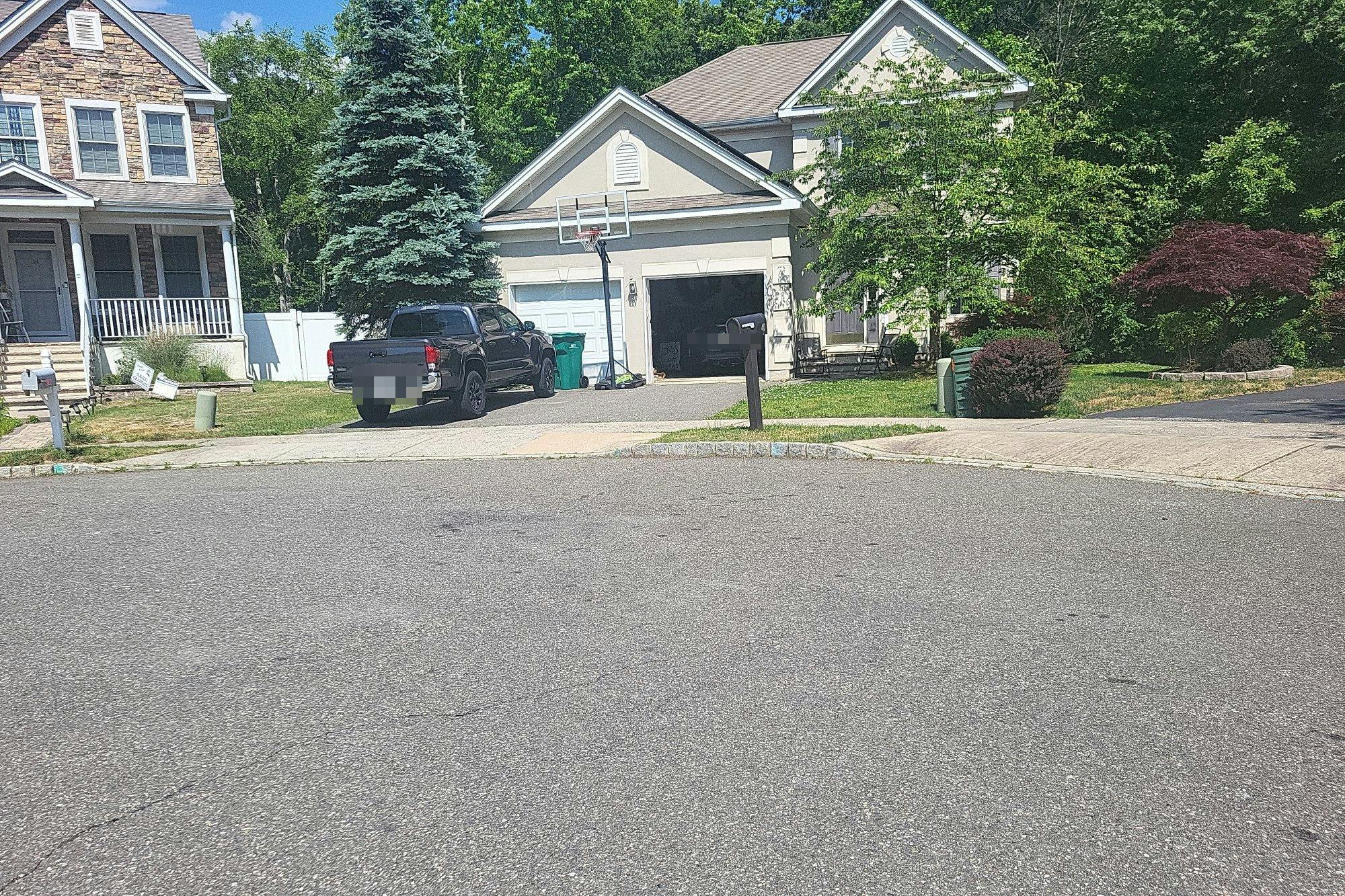 Walden Ct, Old Bridge, NJ 08857
