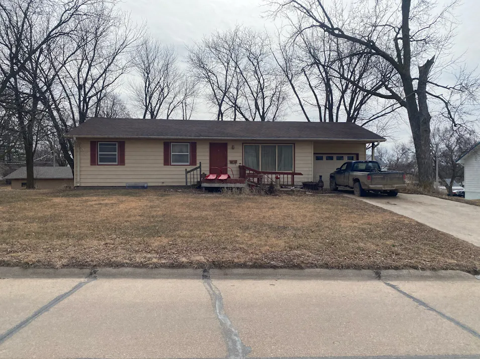 1029 Union Ave Hebron, NE 68370, Thayer County