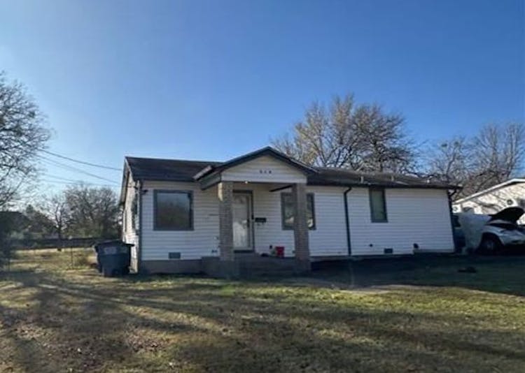 216 E 6th St Lancaster, TX 75146, Dallas County