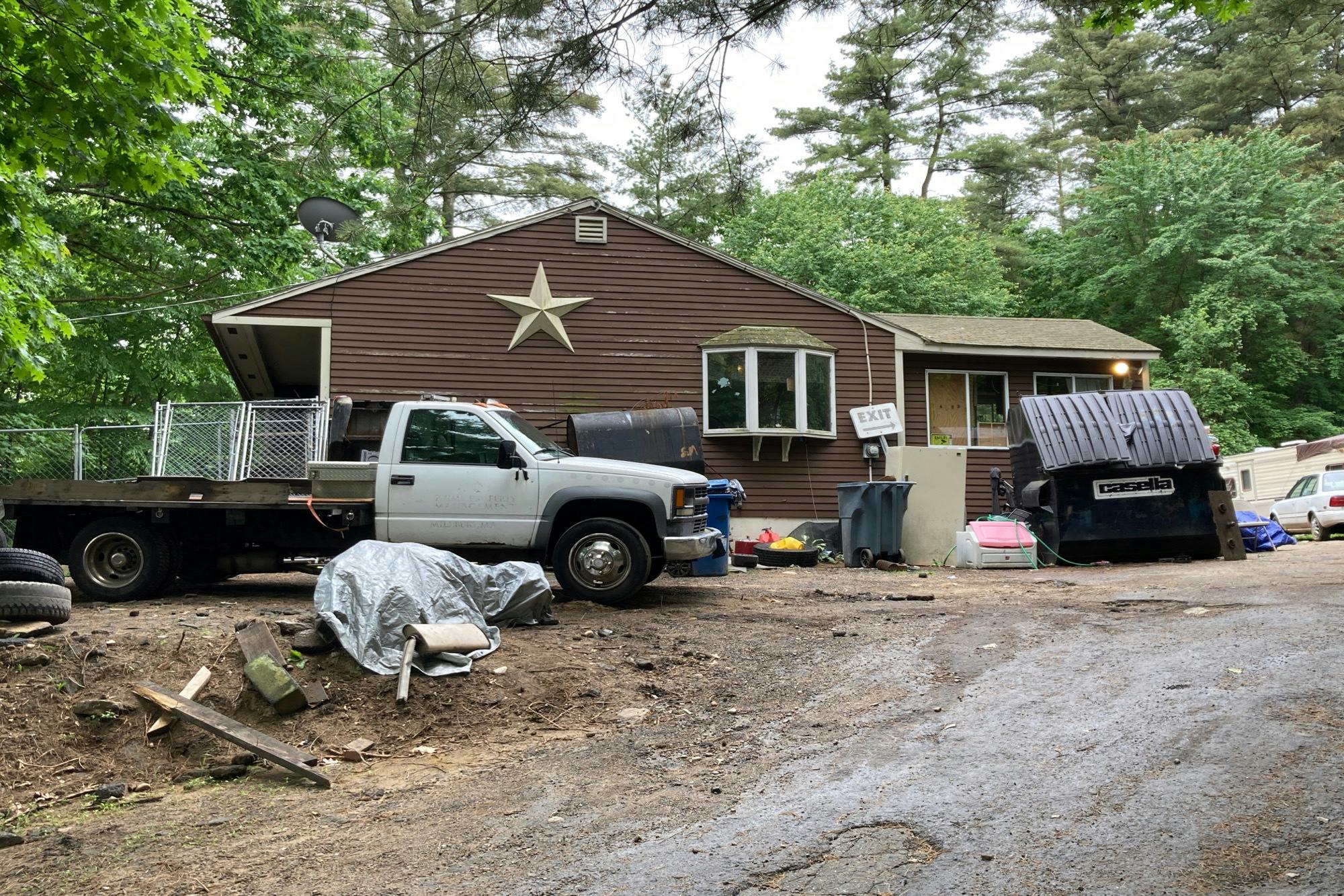 118 Lelandville Rd, Charlton, MA, 01507, USA