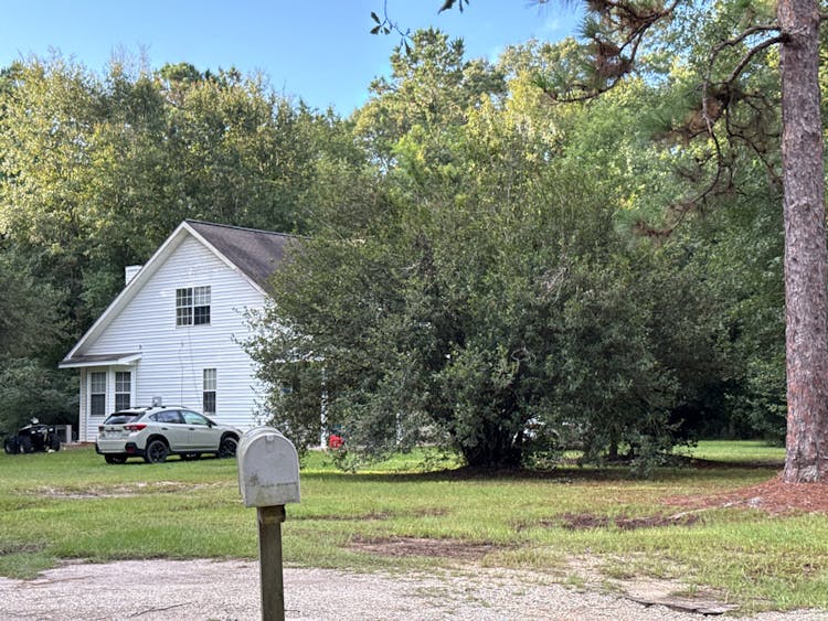 26 Harvey Burkes Road Picayune, MS 39466, Pearl River County