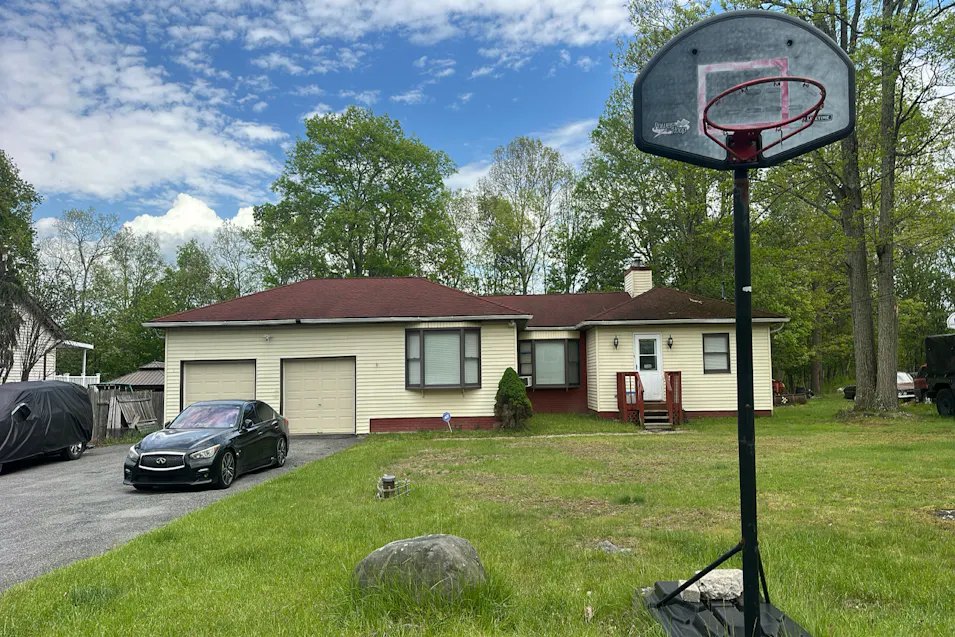 12607 Big Bear Dr East Stroudsburg, PA 18302, Monroe County