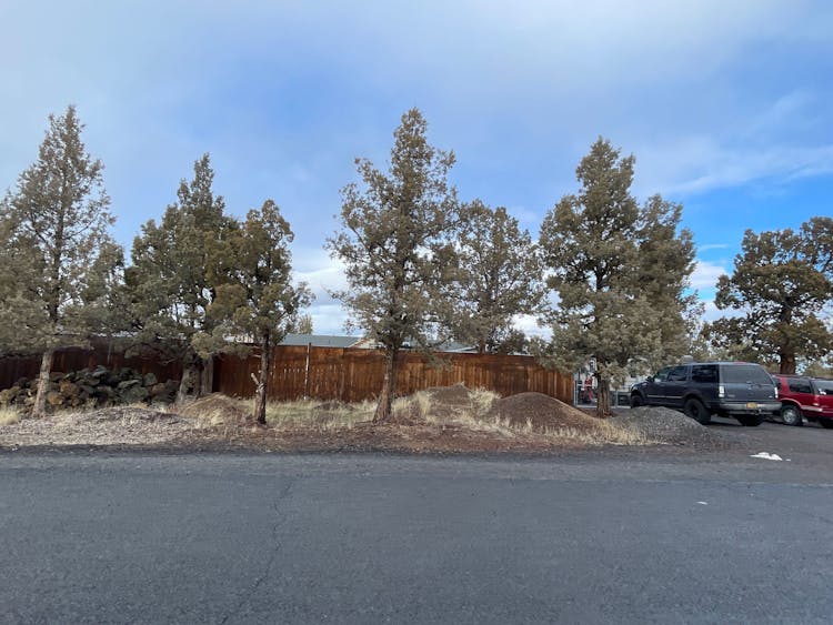 22880 Donna Ln Bend, OR 97701, Deschutes County