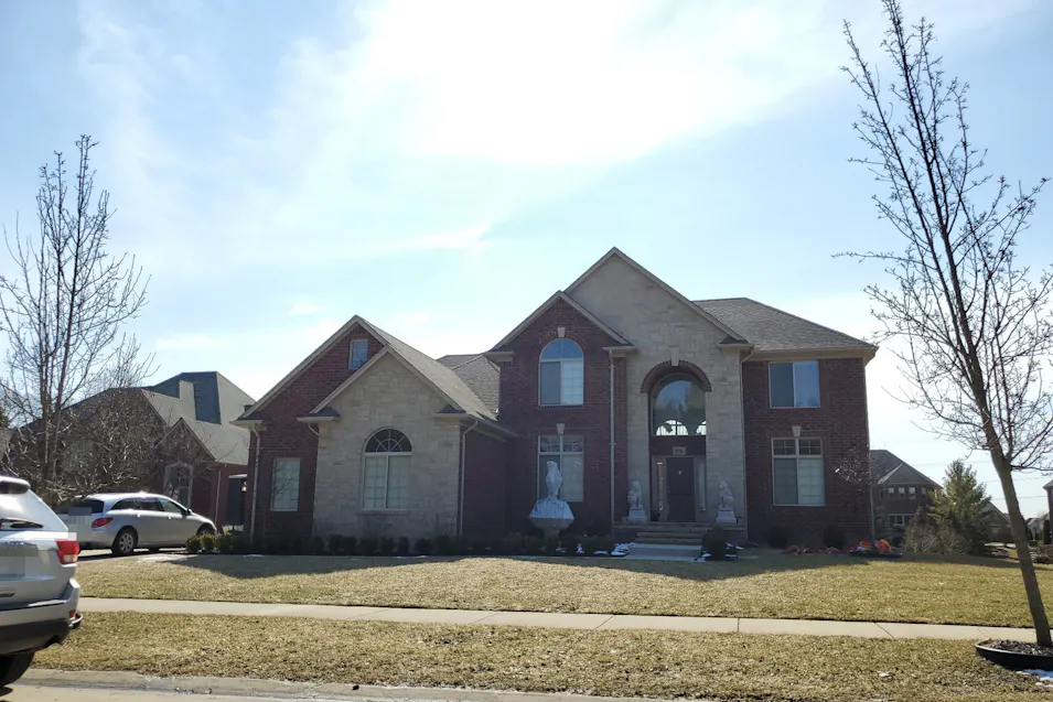 8906 Inverness Dr Washington Township, MI 48095, Macomb County