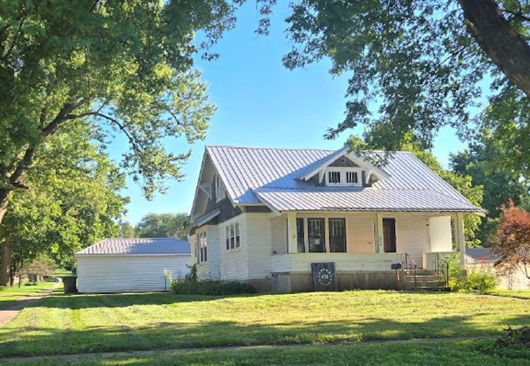 808 Ring St Mapleton, IA 51034, Monona County