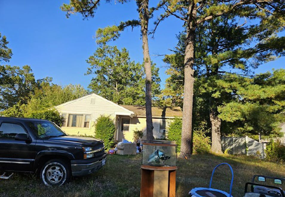 5 Morin Dr Easthampton, MA 01027, Hampshire County