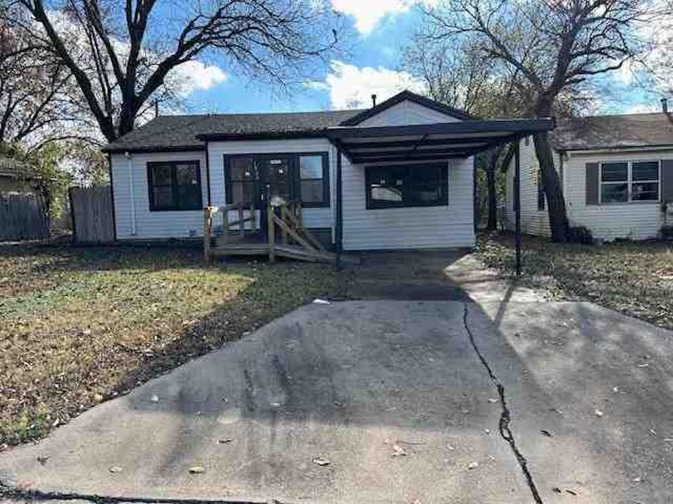 1906 NW Ozmun Ave Lawton, OK 73507, Comanche County