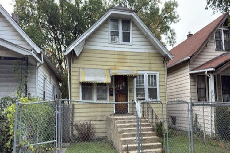 9954 S Wentworth Ave Chicago, IL 60628, Cook County