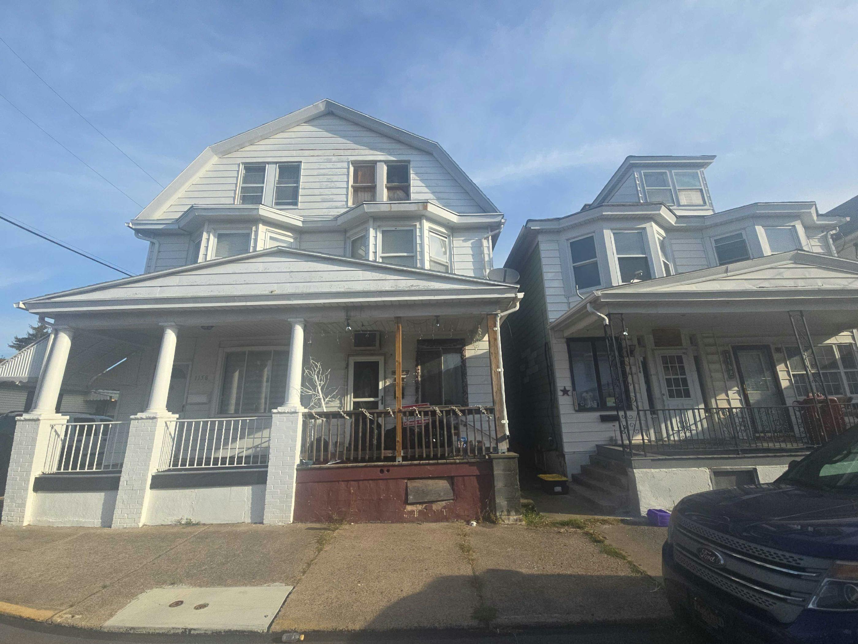 Poplar St, Kulpmont, PA 17834