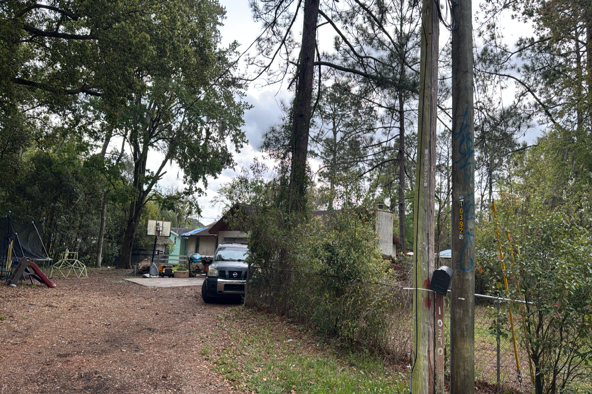 10390 Minglewood Dr photo 3