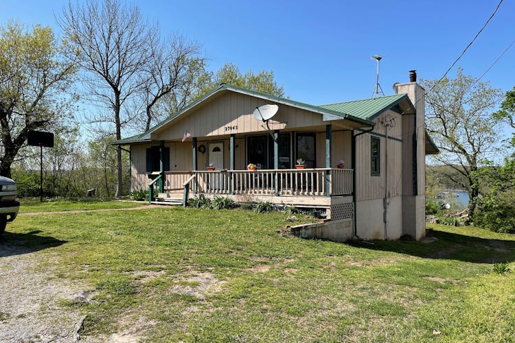 27045 Hickory Dr Eagle Rock, MO 65641, Barry County