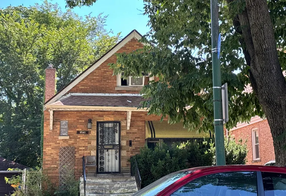 9541 South Charles Street Chicago, IL 60643, Cook County