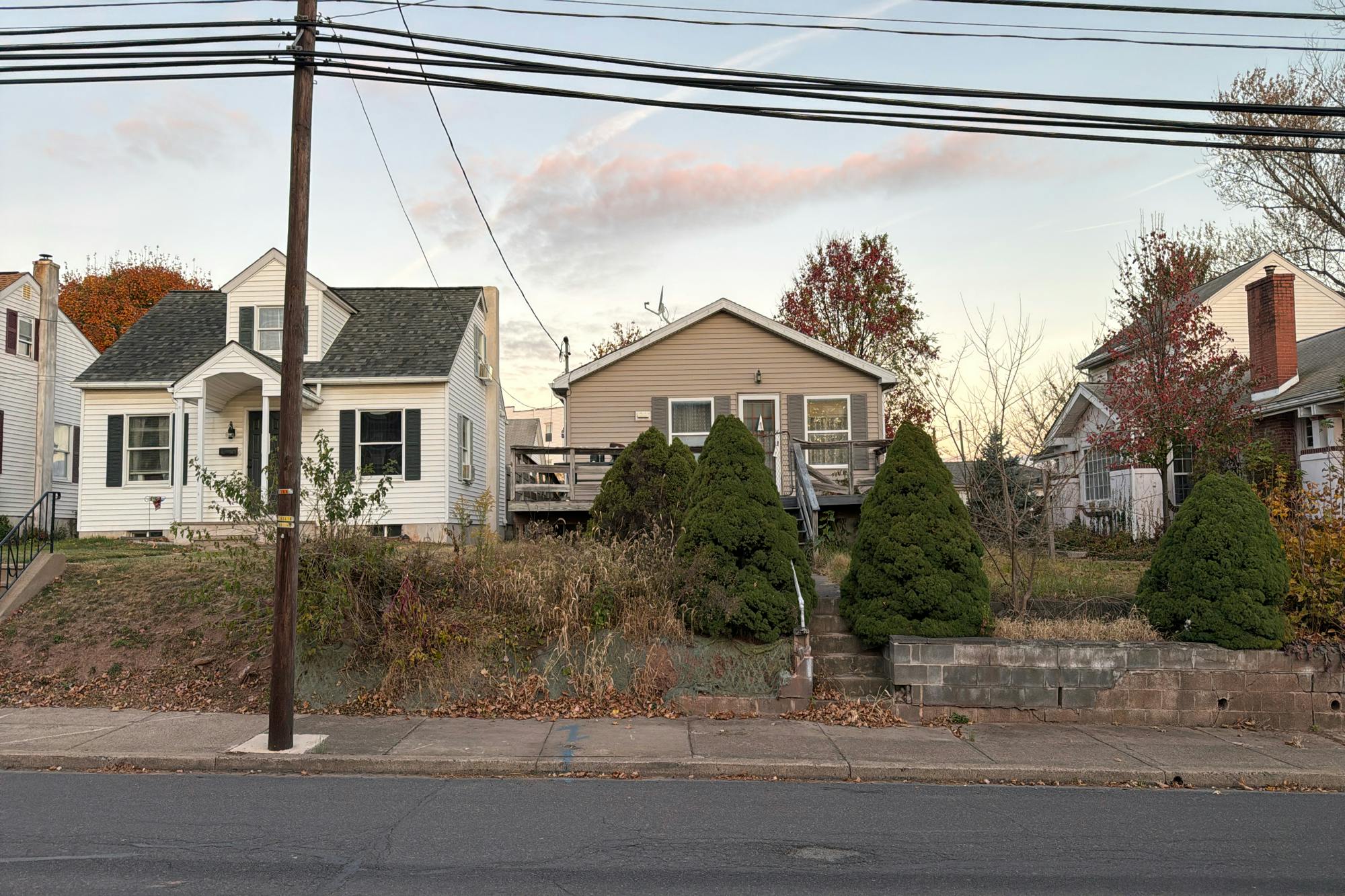 6th St, Red Hill, PA 18076