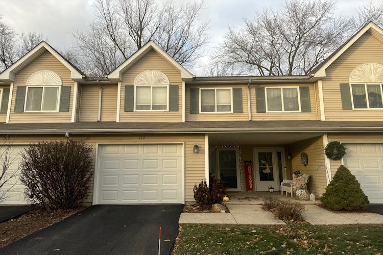 212 Beacon Drive Hobart, IN 46342, Lake County