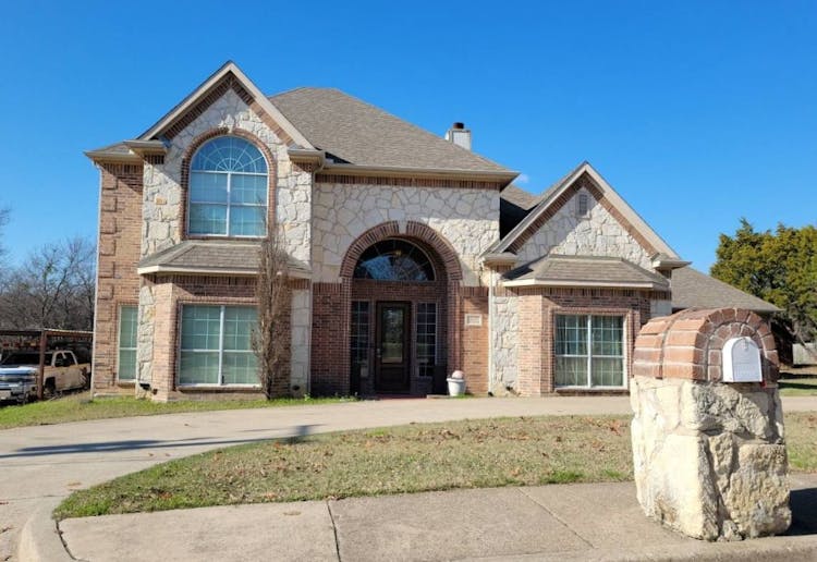 415 North Greenstone Lane Duncanville, TX 75116, Dallas County