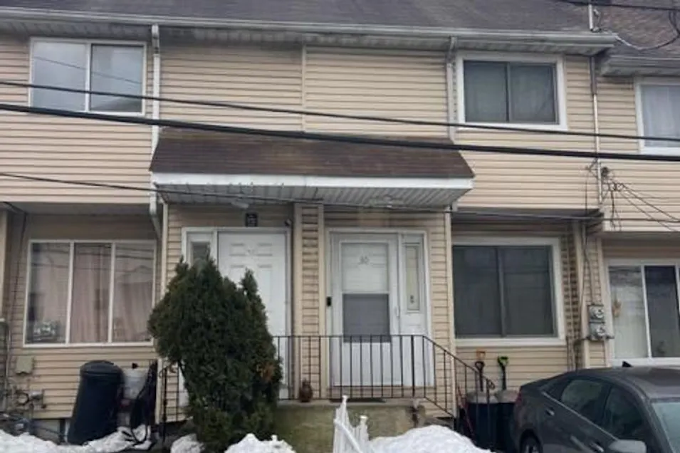 32 Houston Lane Staten Island, NY 10302, Richmond County