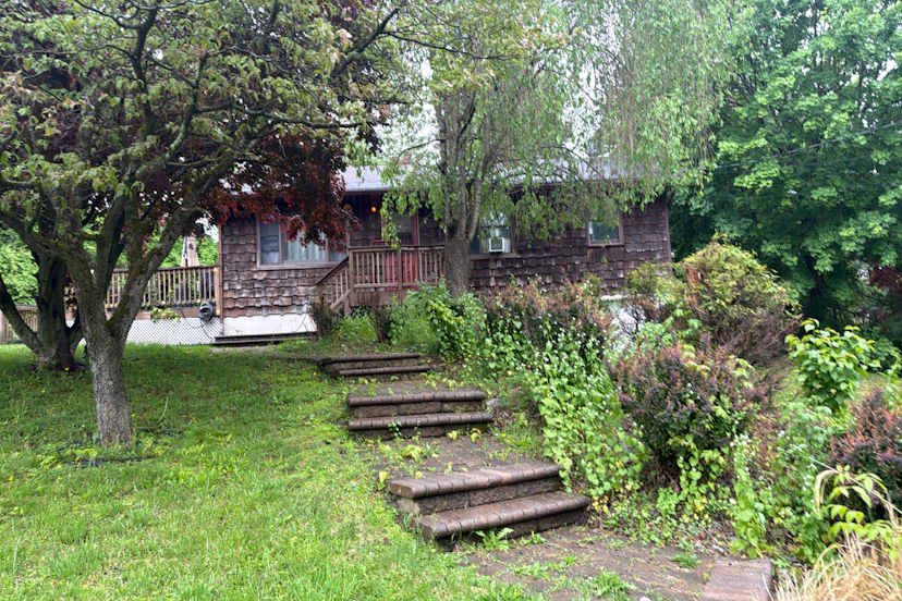 8 Wilson Ave