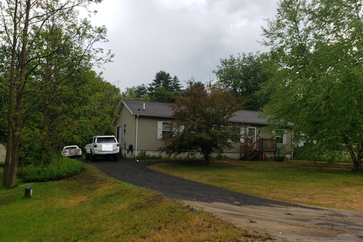 81 Fuller Rd, Corinth, NY, 12822, USA