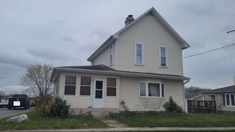 115 W Orange St Cromwell, IN 46732, Noble County