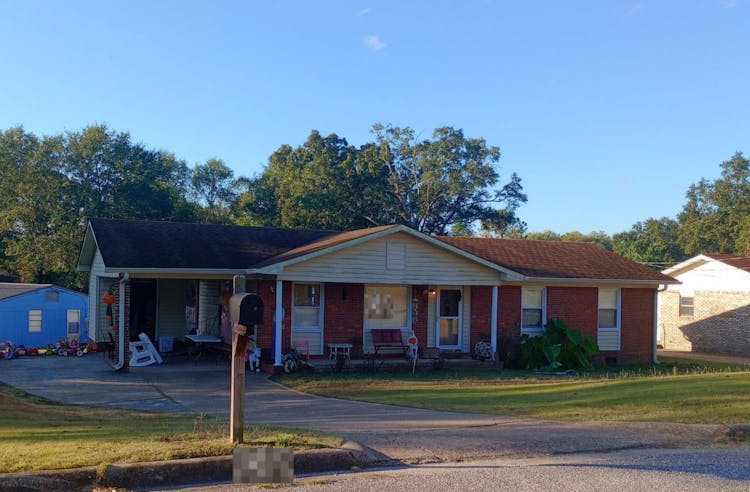 1401 Thayer Drive Phenix City, AL 36867, Russell County