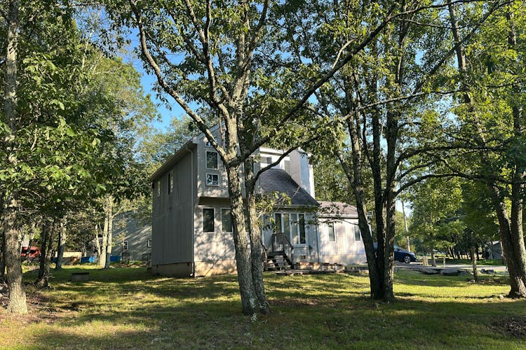 1139 Cranberry Dr Bushkill, PA 18324, Pike County