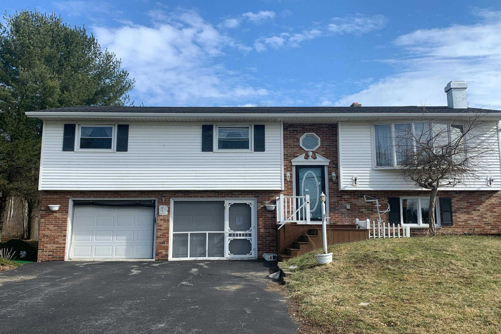 5548 Walker Rd, Deerfield, NY, 13502, USA