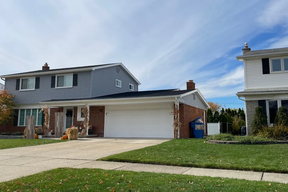 733 Dover St Dearborn Heights, MI 48127-4113, Wayne County
