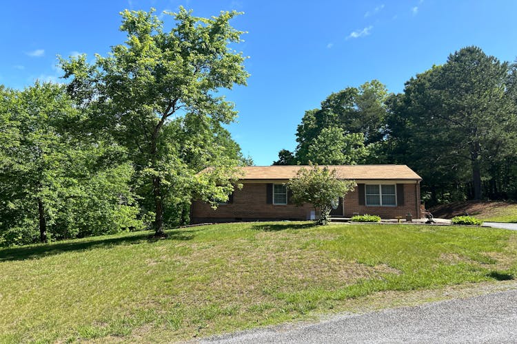 159 Village Ct Martinsville, VA 24112, Martinsville City County