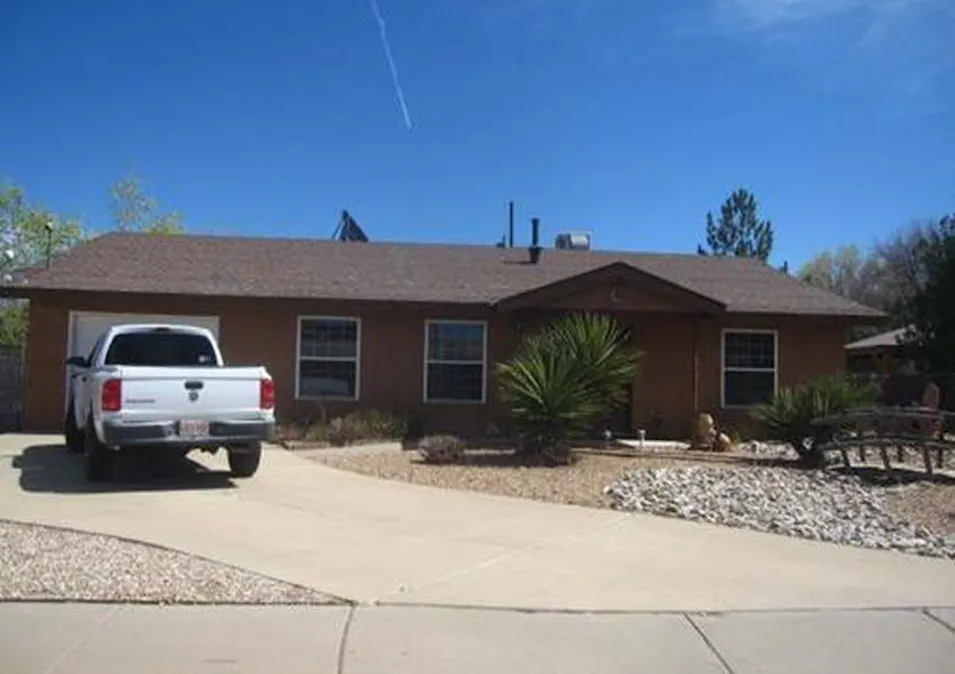 5424 9th St NW Albuquerque, NM 87107, Bernalillo County