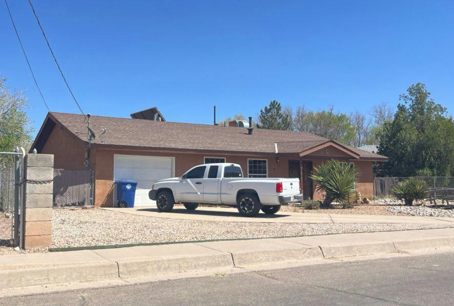 9th St, Albuquerque, NM 87107