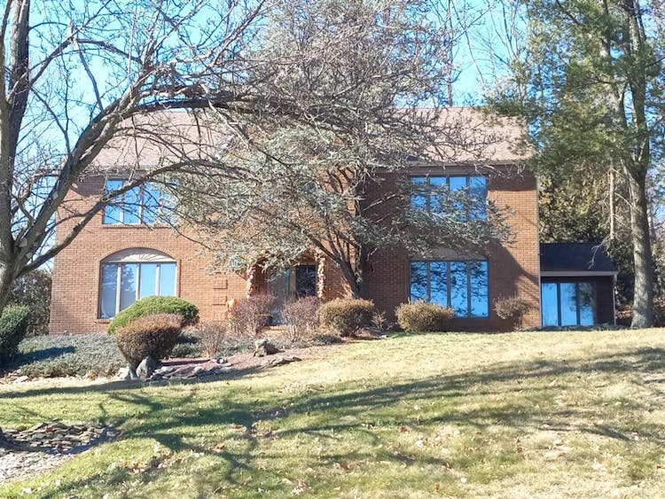 5 Sunrise Circle Holmdel, NJ 07733, Monmouth County