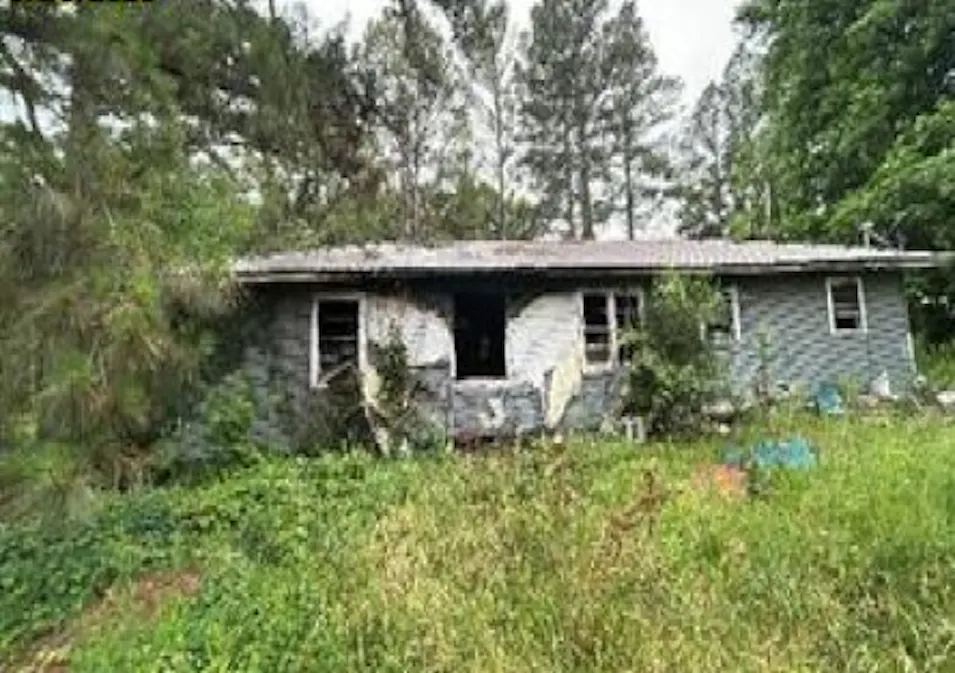 695 County Road 99 Moulton, AL 35650, Lawrence County