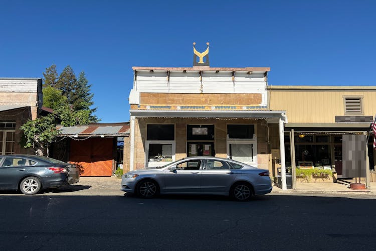 8307 Main St, Mokelumne Hill, CA, 95245, USA