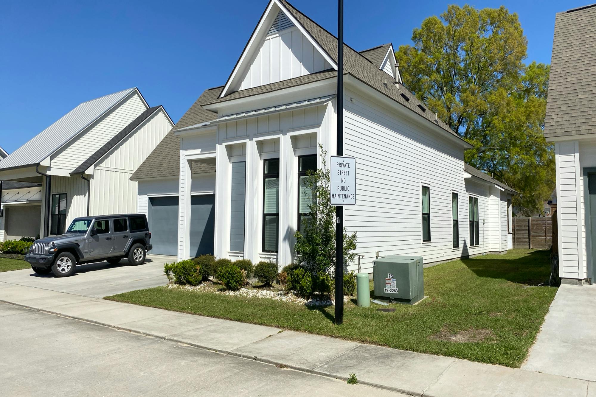 Clarks Ferry Dr, Baton Rouge, LA 70817