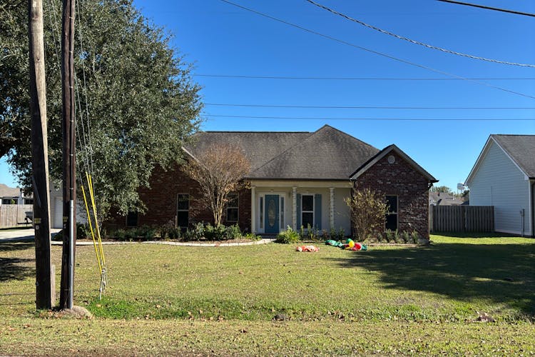 200 Abby Rd Thibodaux, LA 70301, Lafourche County