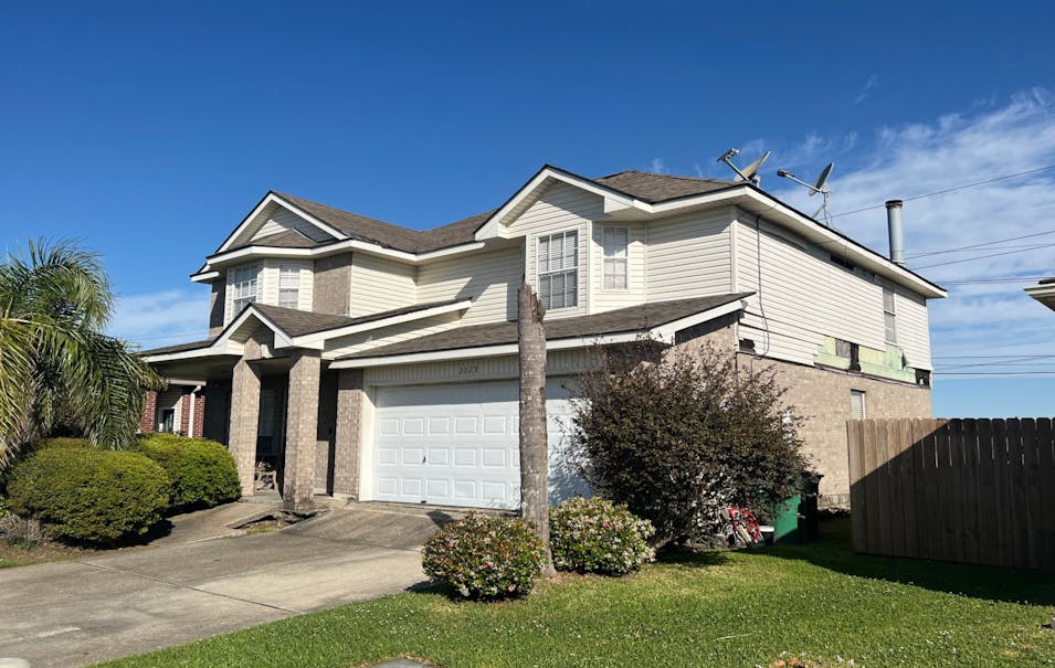 2029 North Village Green Street Harvey, LA 70058, Jefferson County