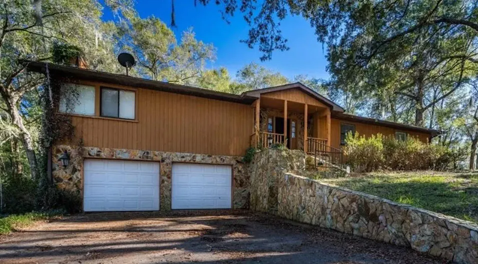 4125 SE Highway 314a Ocklawaha, FL 32179, Marion County