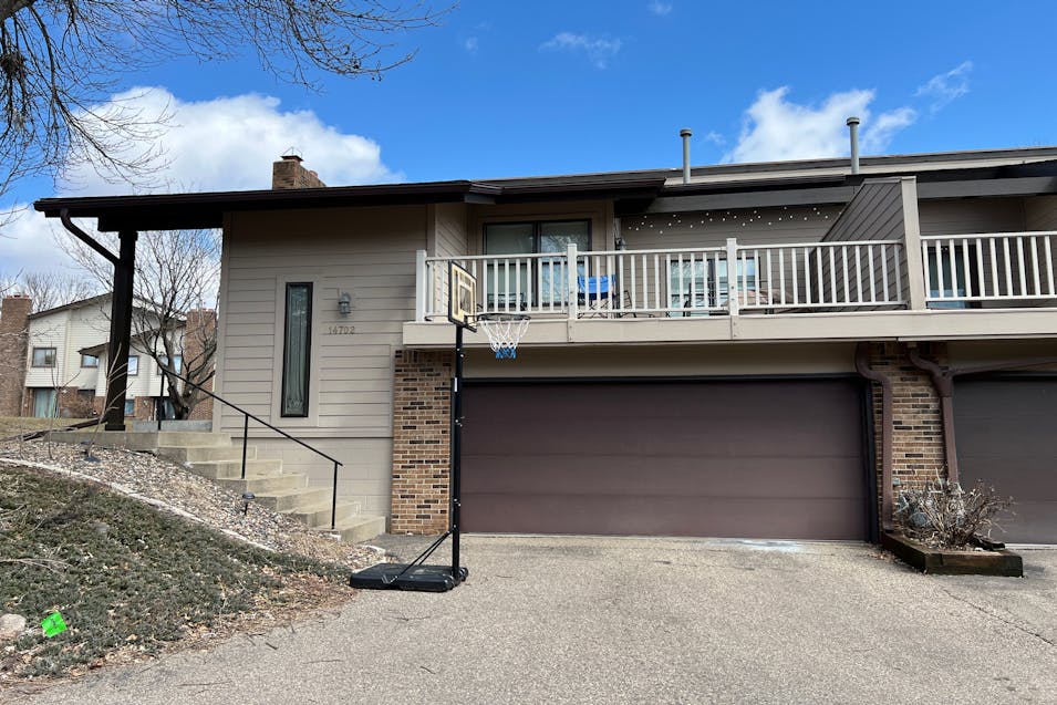 14702 Southampton Drive Burnsville, MN 55306, Dakota County