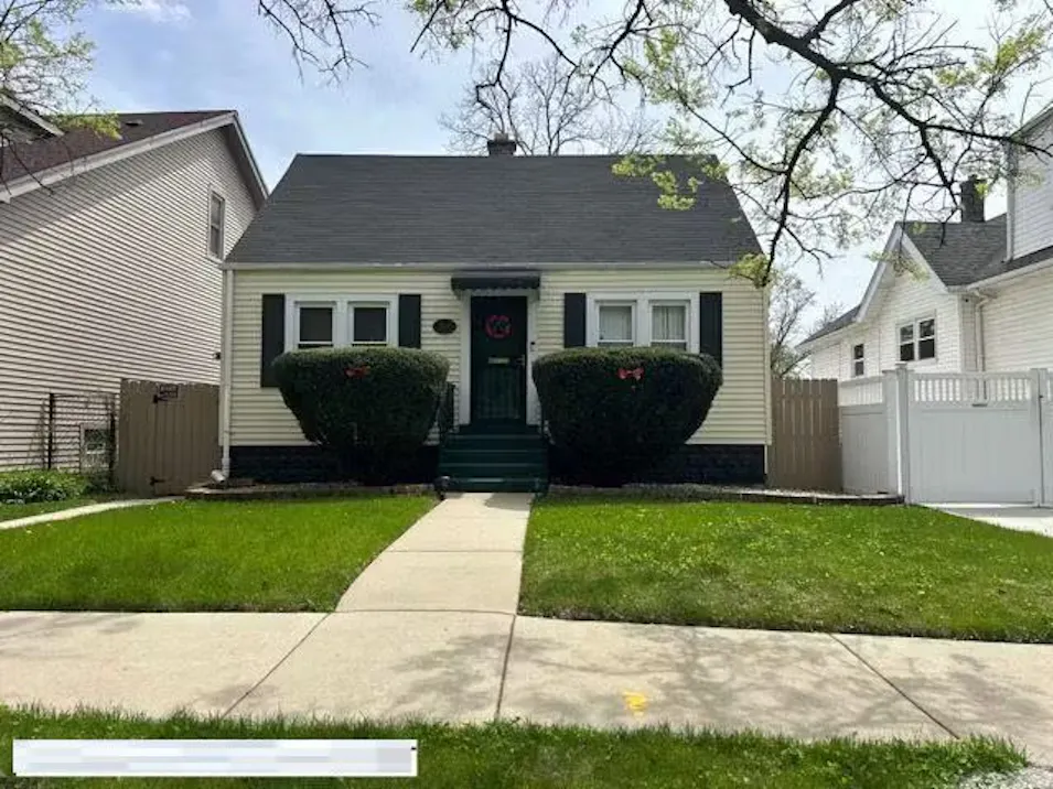 309 W 124th St Chicago, IL 60628, Cook County