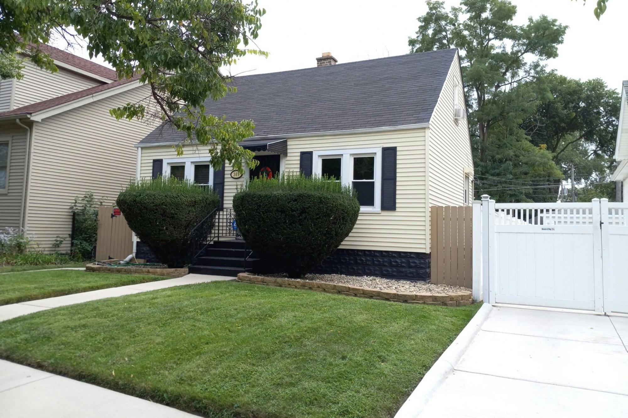 124th St, Chicago, IL 60628 #1