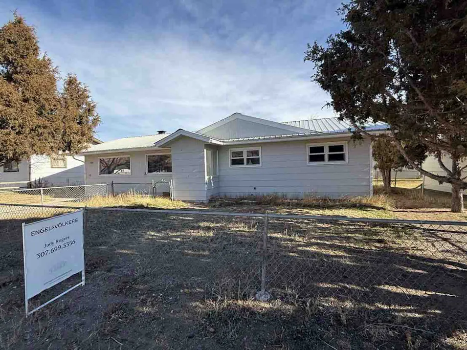 407 N First Street Dubois, WY 82513, Fremont County