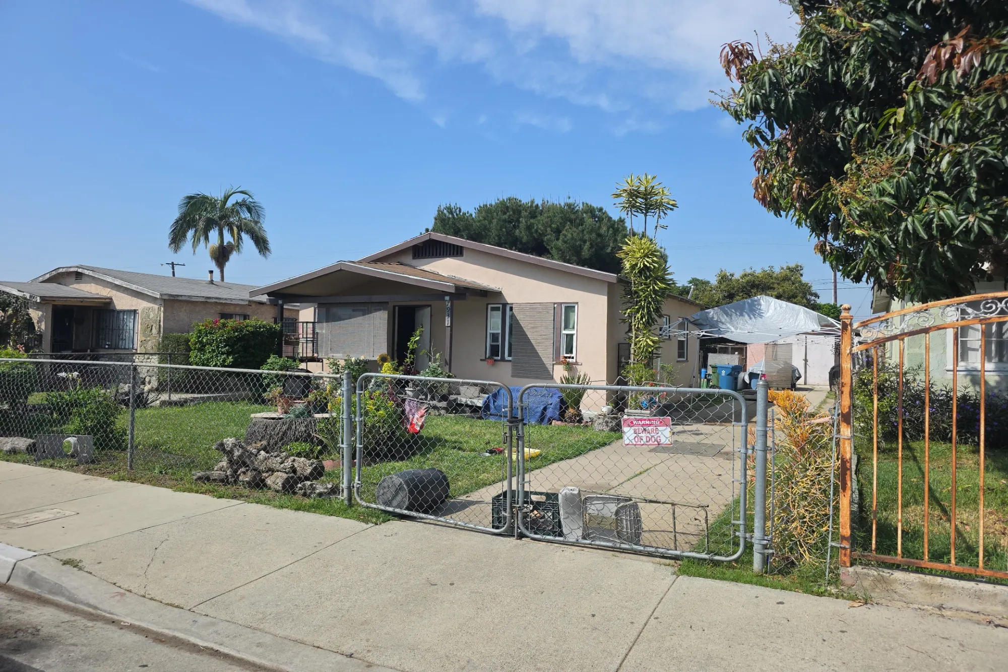Holmes Ave, Los Angeles, CA 90001 #1