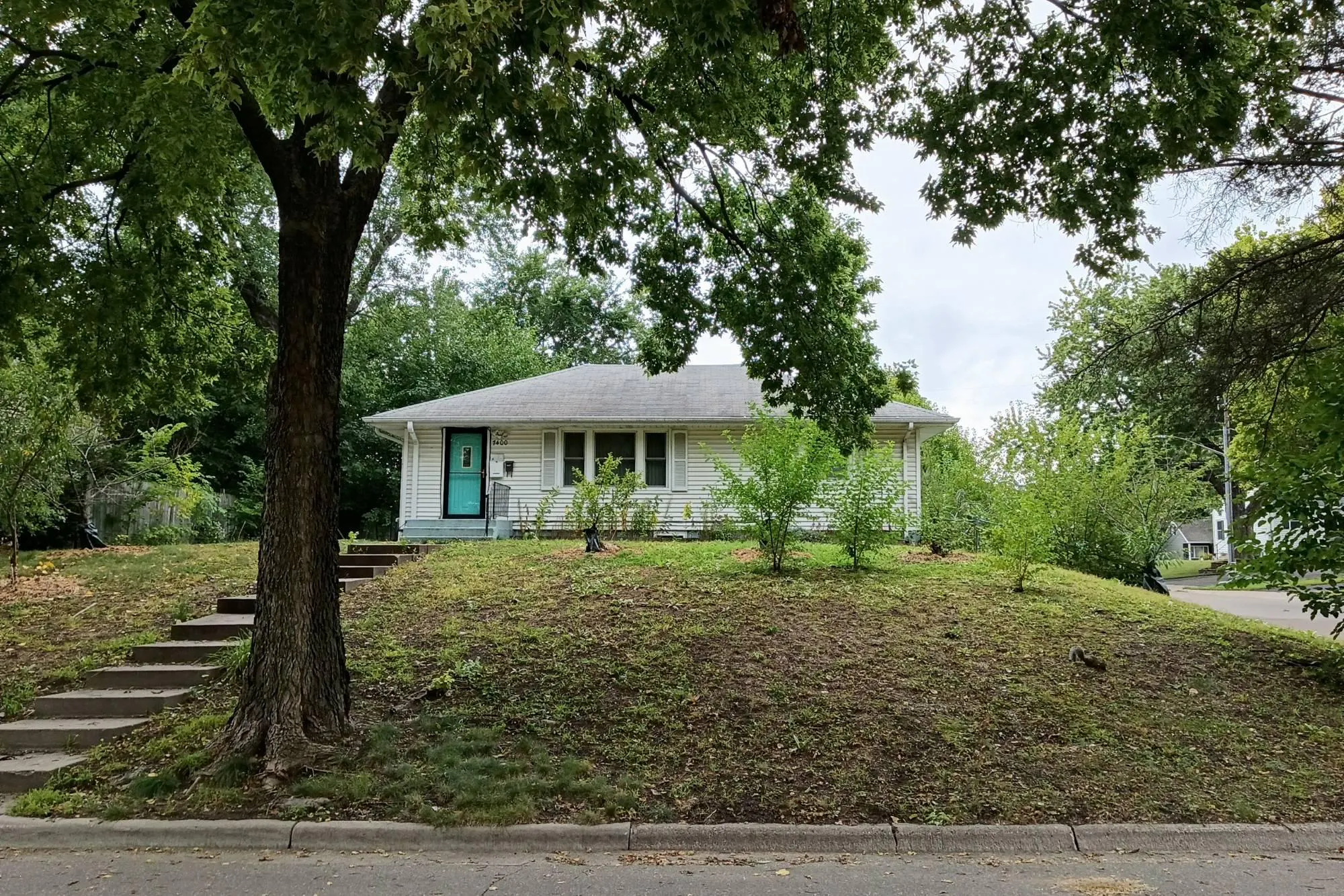 10th Ave, Minneapolis, MN 55423