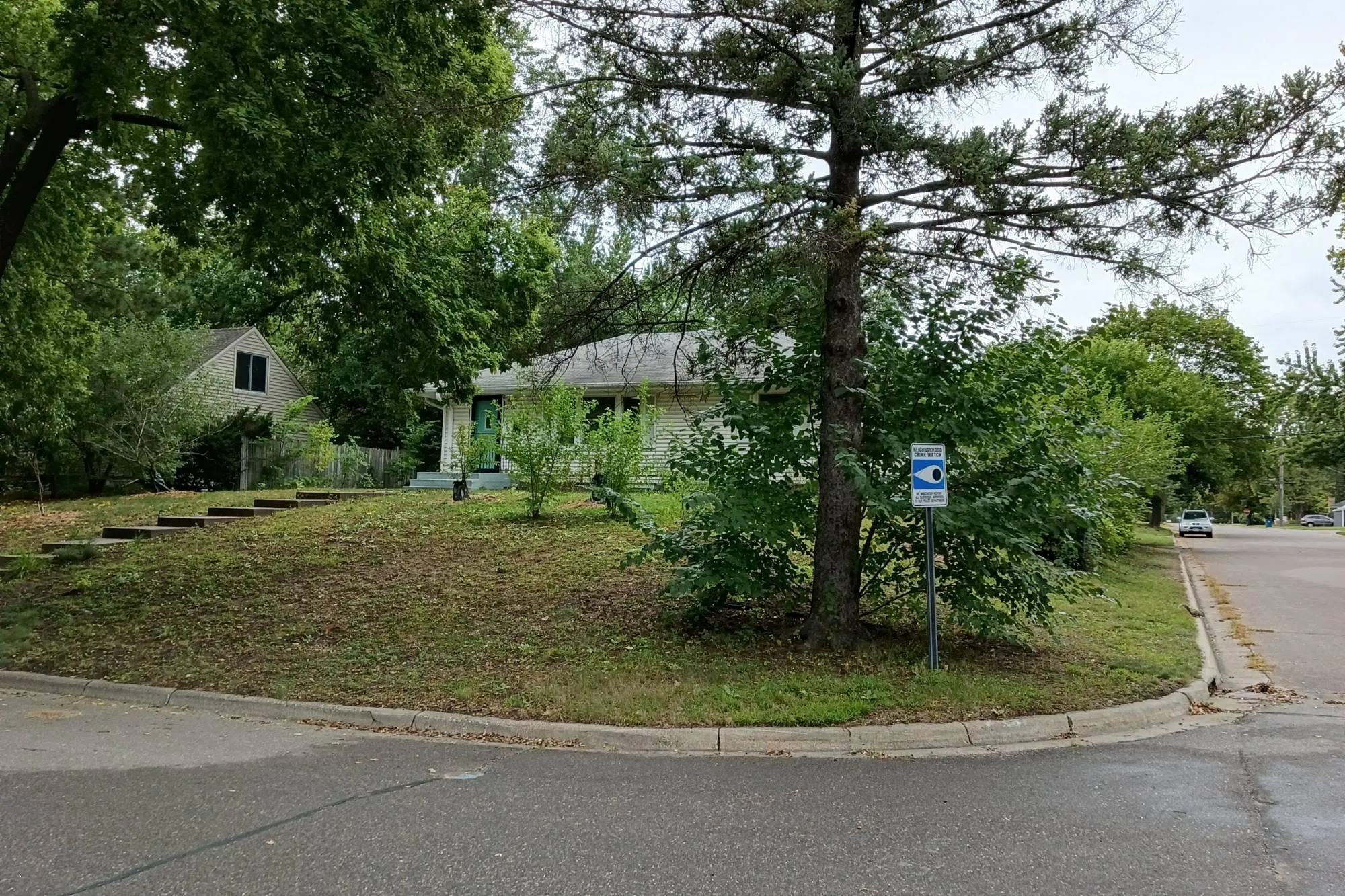 10th Ave, Minneapolis, MN 55423 #1