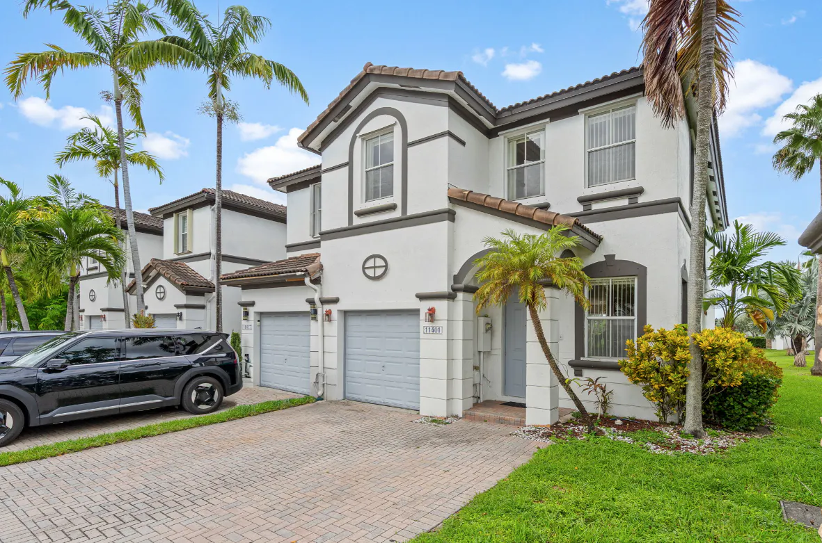 76th Ter, Doral, FL 33178 #1