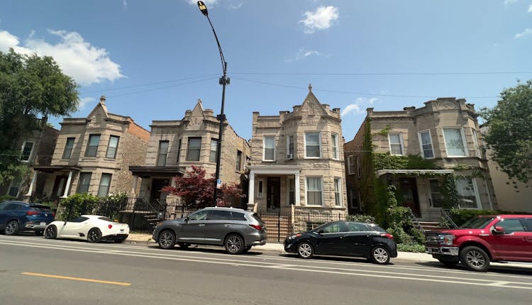 2707 North Kedzie Ave Chicago, IL 60647, Cook County
